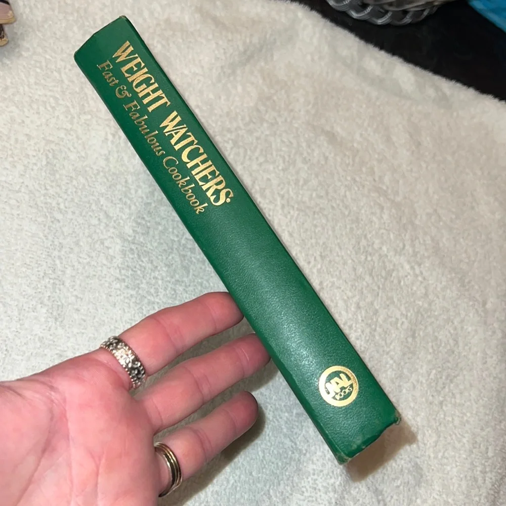 WEIGHT WATCHERS FAST & FABULOUS COOKBOOK 1983 HARDCOVER W DUST COVER COOKBOOK